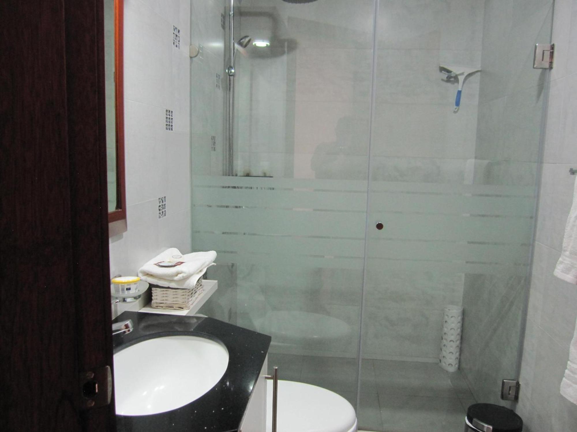Instant Hotel - Departamento En Ambato Buitenkant foto