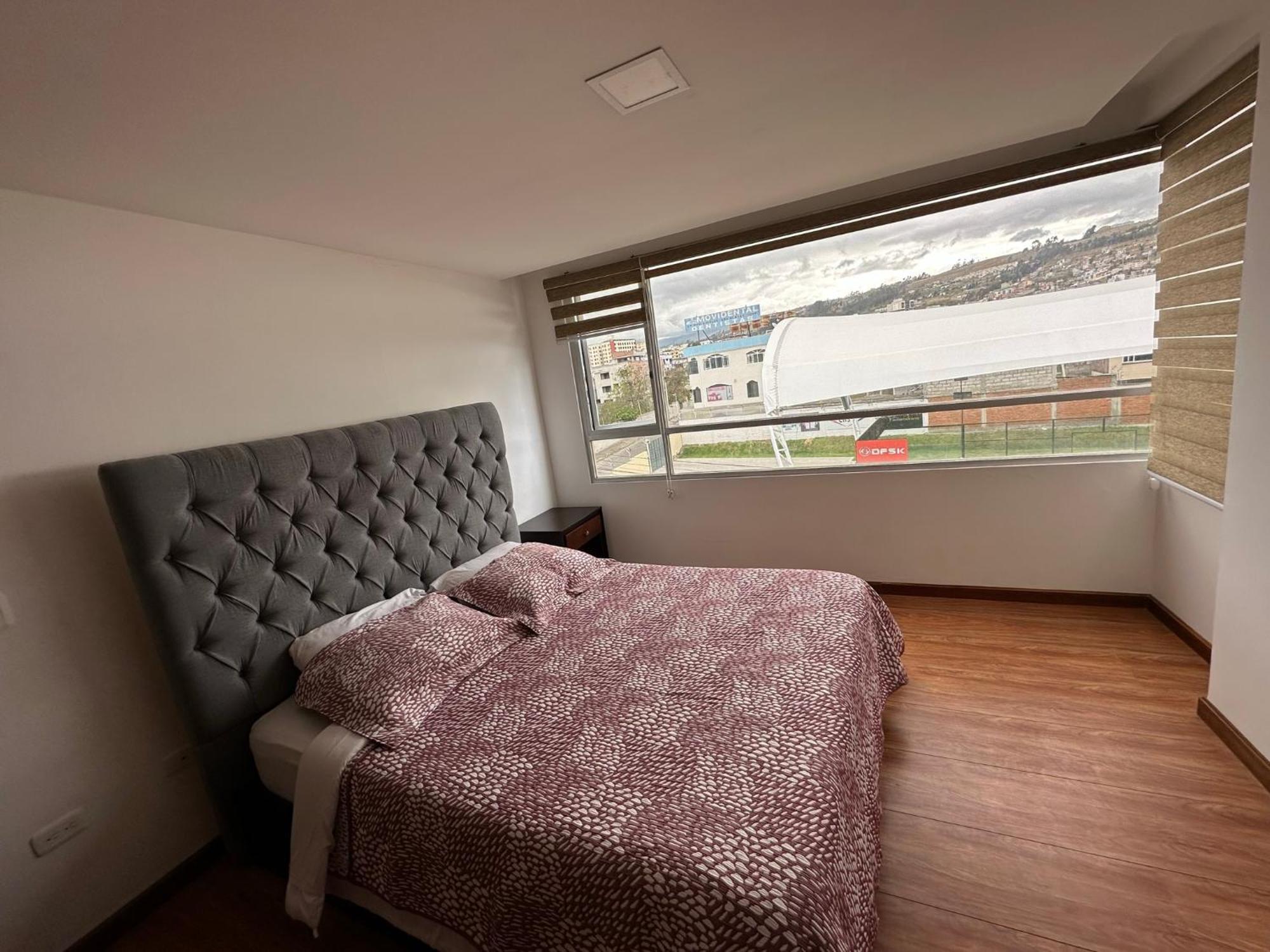 Instant Hotel - Departamento En Ambato Buitenkant foto