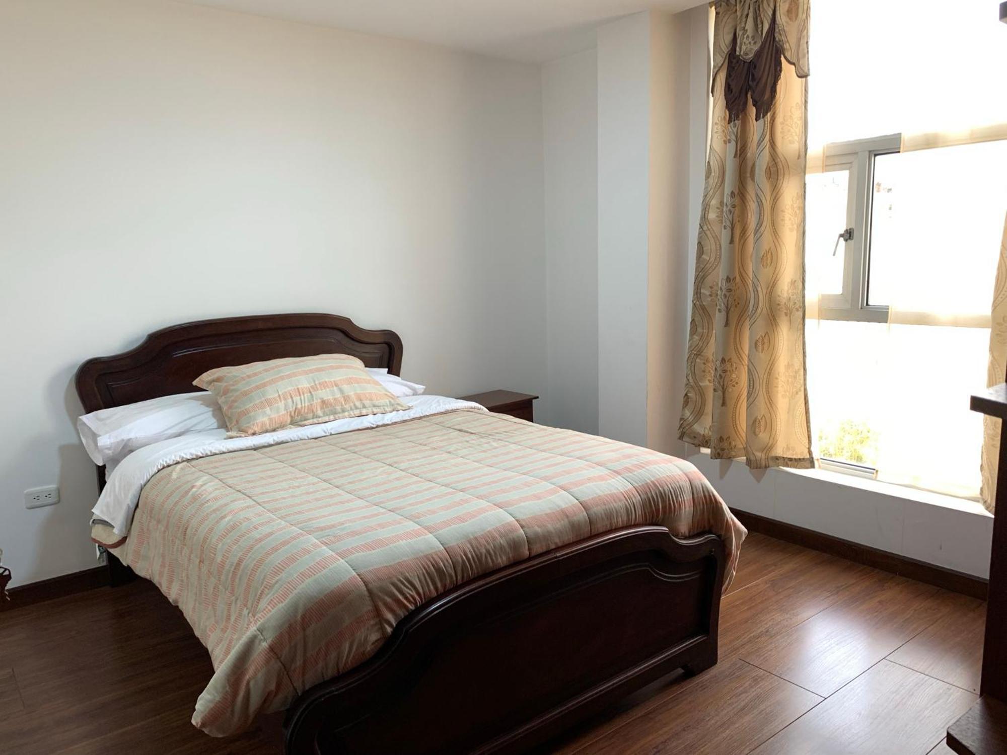 Instant Hotel - Departamento En Ambato Buitenkant foto